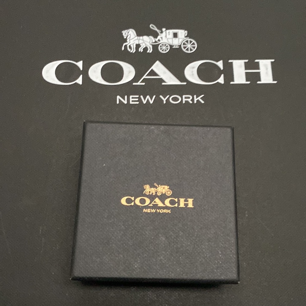 Coach Authentic Carriage Horse Gold Tone Pierced Stud Earrings F54895 - Picture 4 of 6
